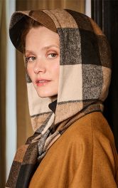 Шарф-капюшон із козирком: теплий аксесуар своїми руками