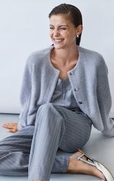 Як пошити кардиган з обкладинки Burda 11/2025 Крок за кроком: шиємо стильний кардиган з оригінальним кроєм рукава