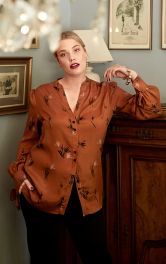 Жіноча блузка сорочкового крою Burdastyle