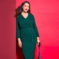Від футляра до худі: 20 чарівних суконь plus size на холодну пору року