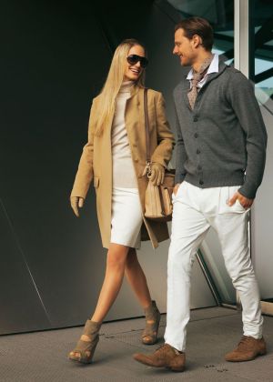 Пальто слегка приталенного силуэта