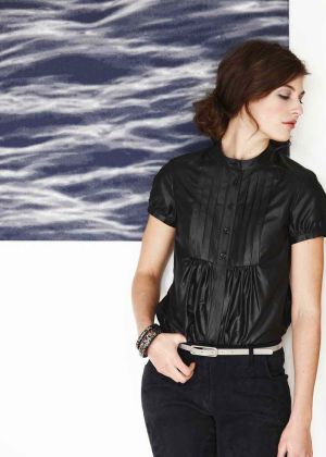 Блузка з пластроном і супатною застібкою