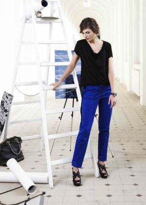 Брюки-дудочки со складками-стрелками