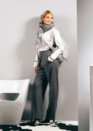 Брюки прямого кроя с эффектом запаха