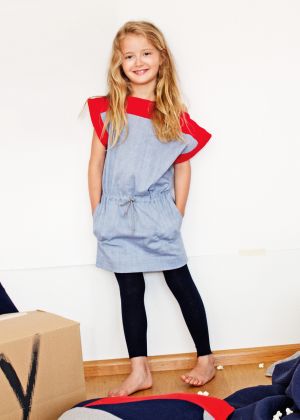 Платье прямого кроя с кокетками