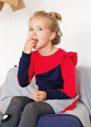 Платье в спортивном стиле