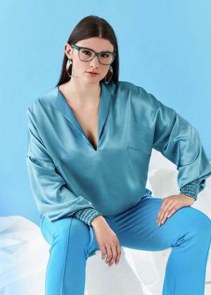 Блуза свободного кроя с эластичными манжетами