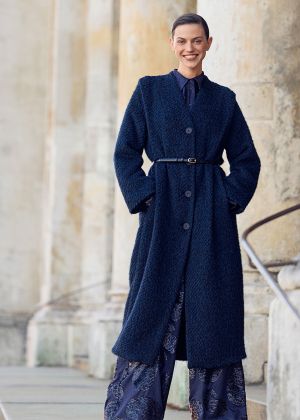 Пальто однобортне довжини міді без коміра