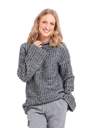 Пуловер свободного кроя из вязаного полотна
