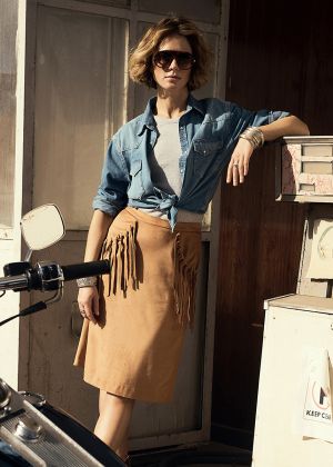 Спідниця замшева А-силуету з бахромою