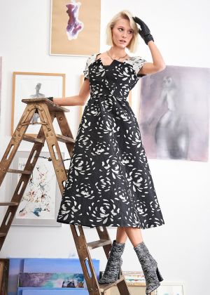 Сукня з пишною спідницею в стилі 50-х