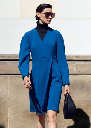 Сукня-пальто з запахом і рукавами реглан