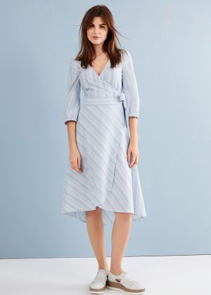 Сукня із запахом і рукавами 3/4