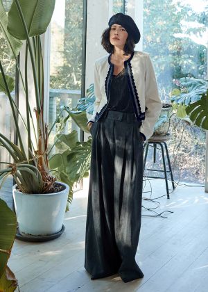 Жакет короткий у стилі Шанель з оригінальними рукавами