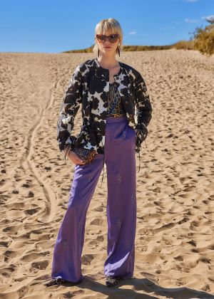 Жакет приталеного крою із призбореними рукавами