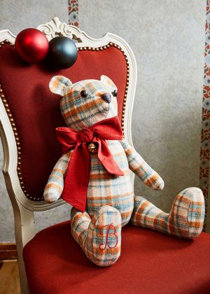М’яка іграшка і новорічний декор «Ведмедик»