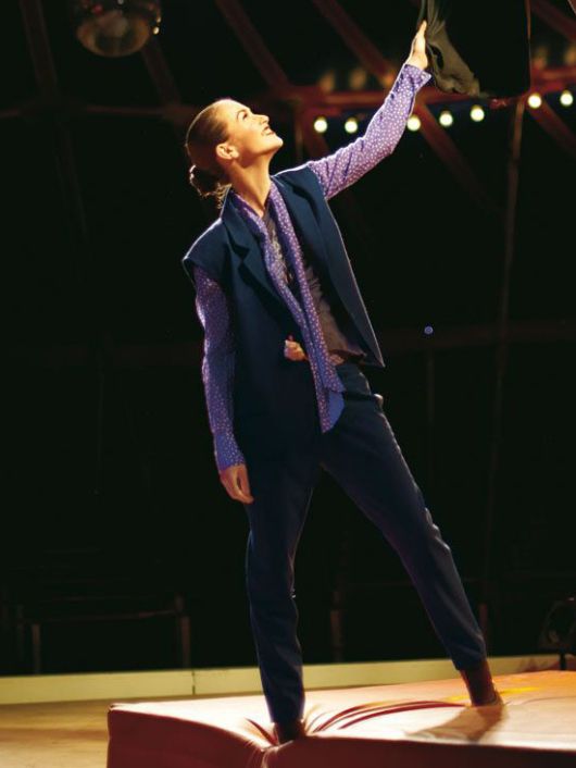 Брюки зауженного кроя с четырьмя карманами