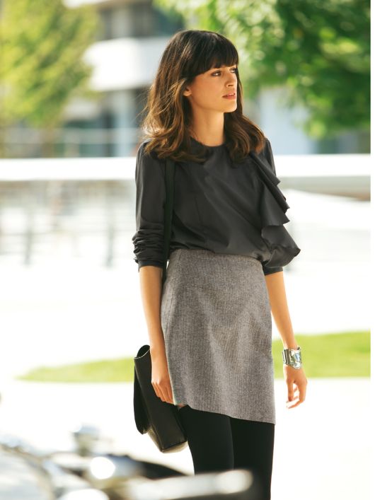 Блуза с воланом и с застежкой на кнопки