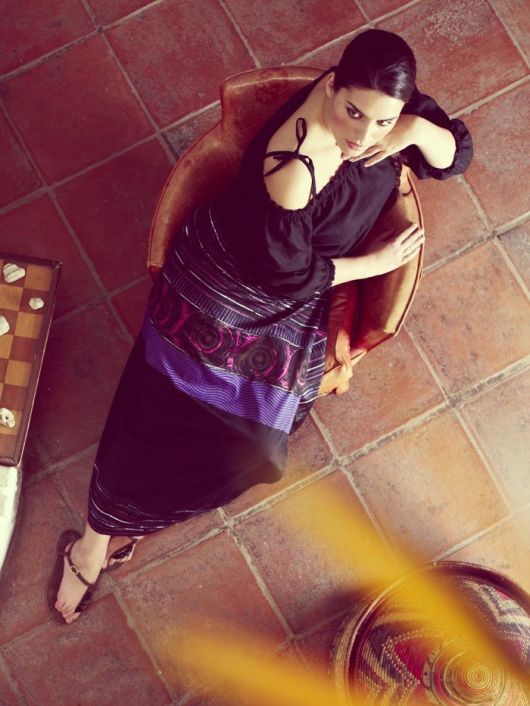 Спідниця максі прямого крою з високим розрізом