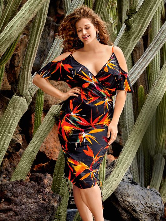 Сукня вузького крою на бретелях