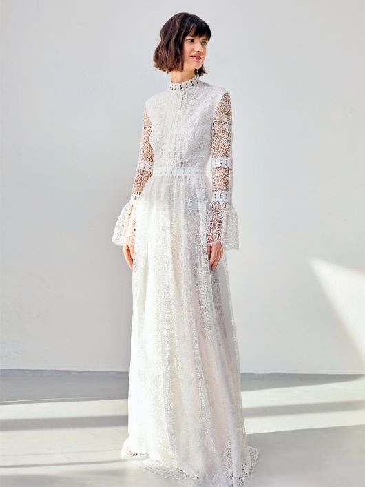 Сукня весільна з мереживного полотна