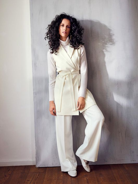 Жилет довгий двобортний з рельєфними швами