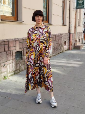 Яскрава сукня на осінь