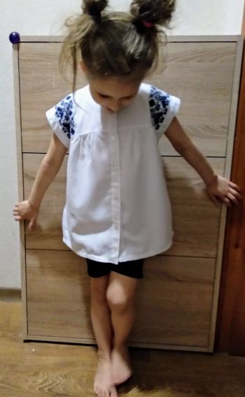 Блуза-вишиванка для дівчинки