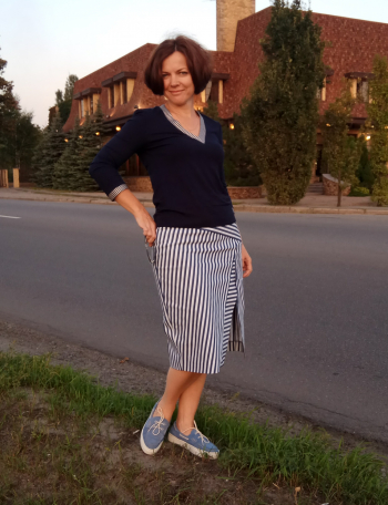 Смугаста спідниця.
