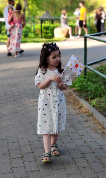 Сукня з мусліну для онуки.