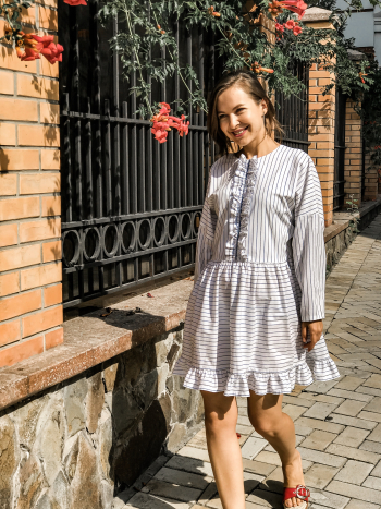 Смугаста сукня over size з декором