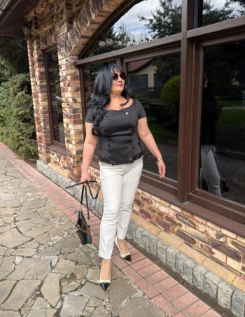 Дніпровський флешмоб "Емілі в Парижі "