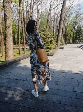 Сукня на кулісці