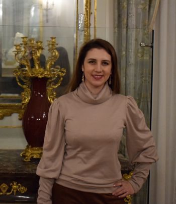 Гольф з широкими рукавами 