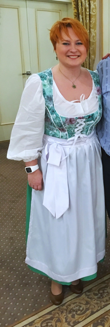 Баварська сукня Burda 9/2011-143