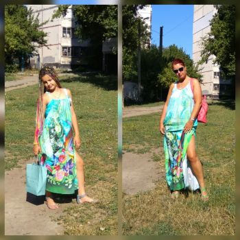 Сарафани однакові