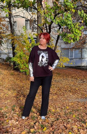 Блуза зі шкіряними рукавами