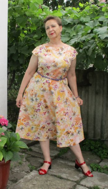 Лляна сукня