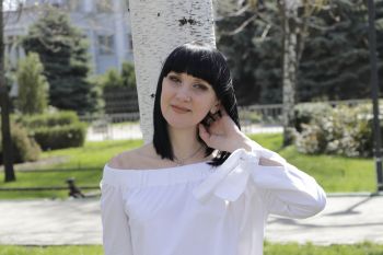 Ваш вихід, Кармен! (Біла блузка)
