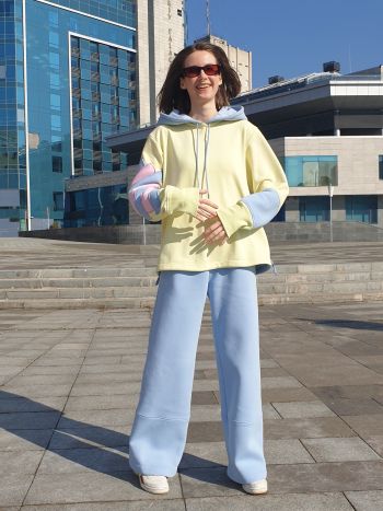 Костюм в стилі колорблок