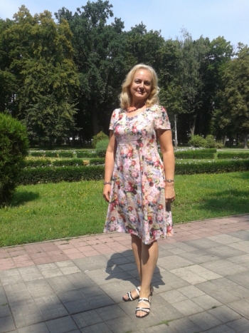 Штапельний вальс. Сукня