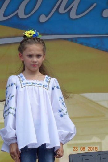 Дитяча вишиванка