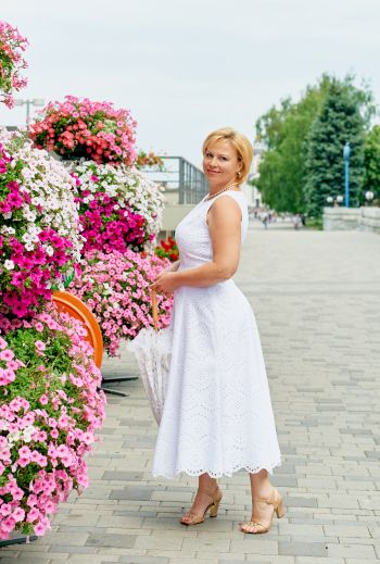 Літня біла сукня 2019