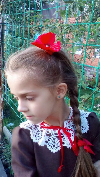 Комiрець до шкiльноi форми