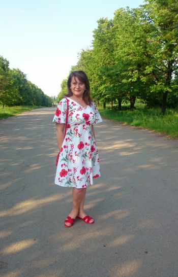 Сукня з маками