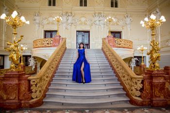 Одеський флешмоб Шиємо вечірнє вбрання