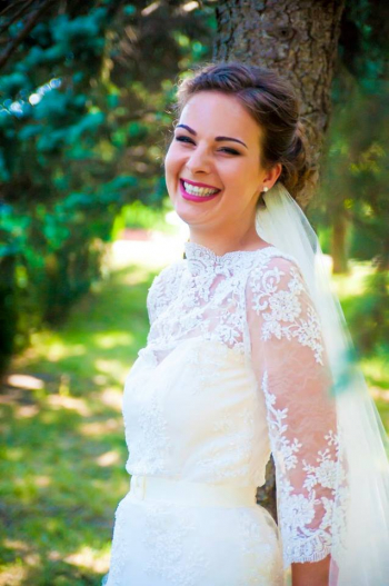Весільна сукня