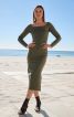 Сукня бодикон із широким вирізом горловини - фото 1