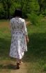 Сукня-сорочка з міні-шлейфом - фото 15
